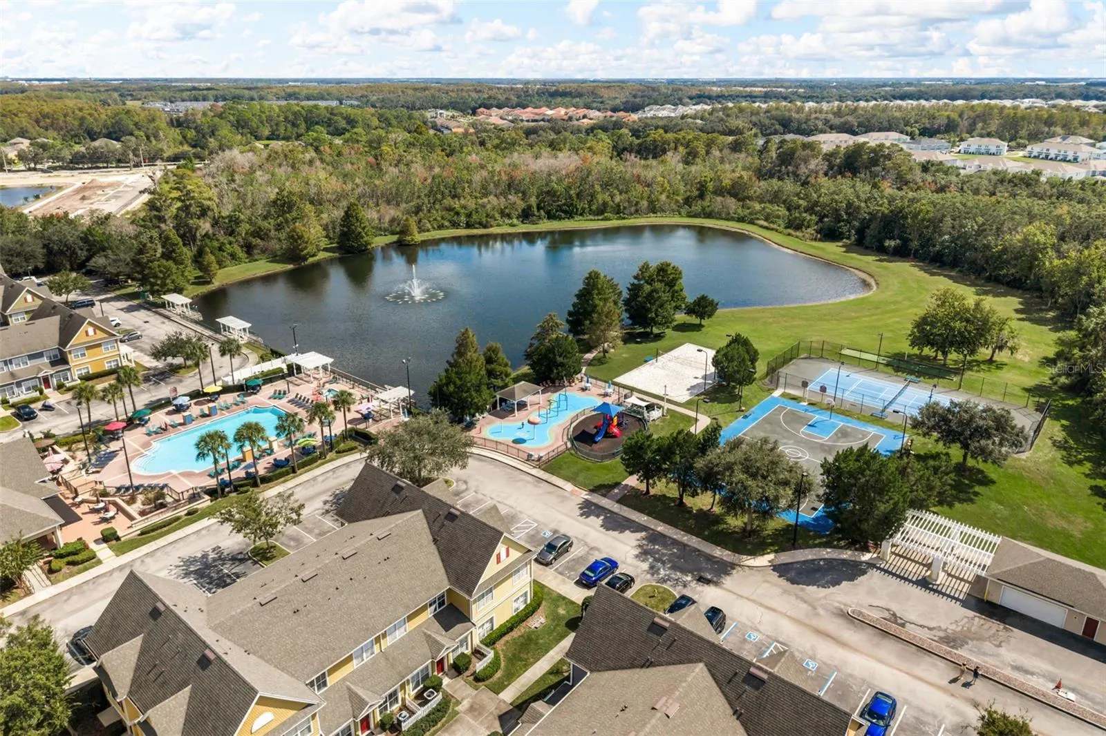 4600 YELLOWGOLD RD W #105 #105