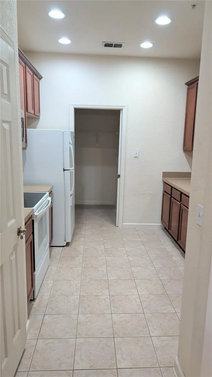 3000 LAUREL PARK LN #107 #107
