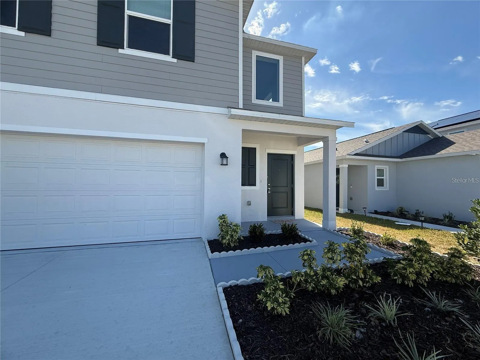 1926 SARAH ST