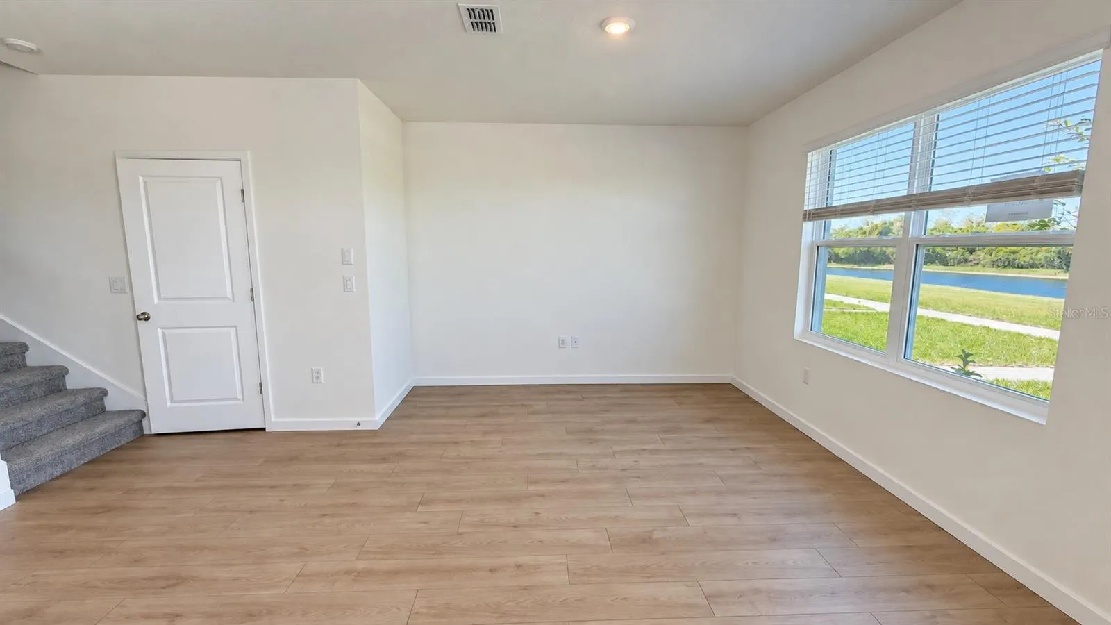 2243 RITA LN
