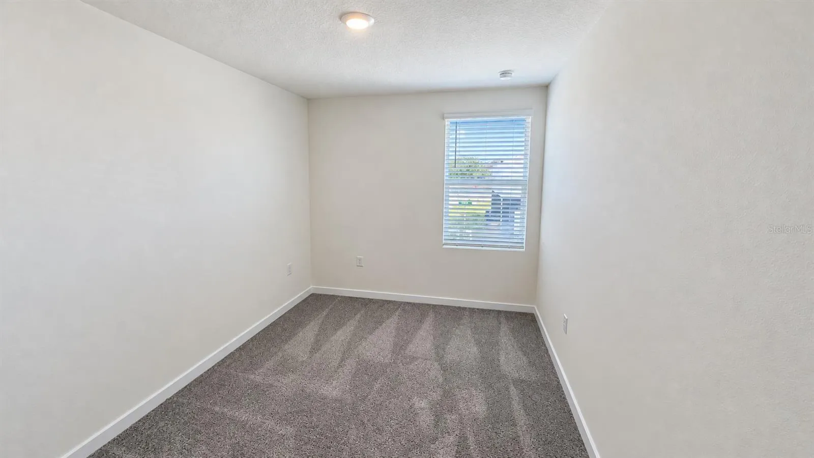 2243 RITA LN