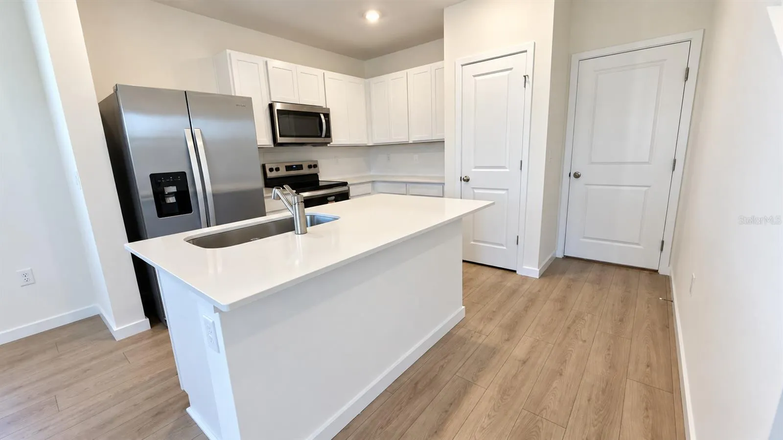 2243 RITA LN
