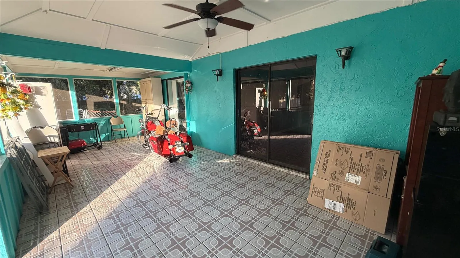 4404 S LAUREL POINTE DR