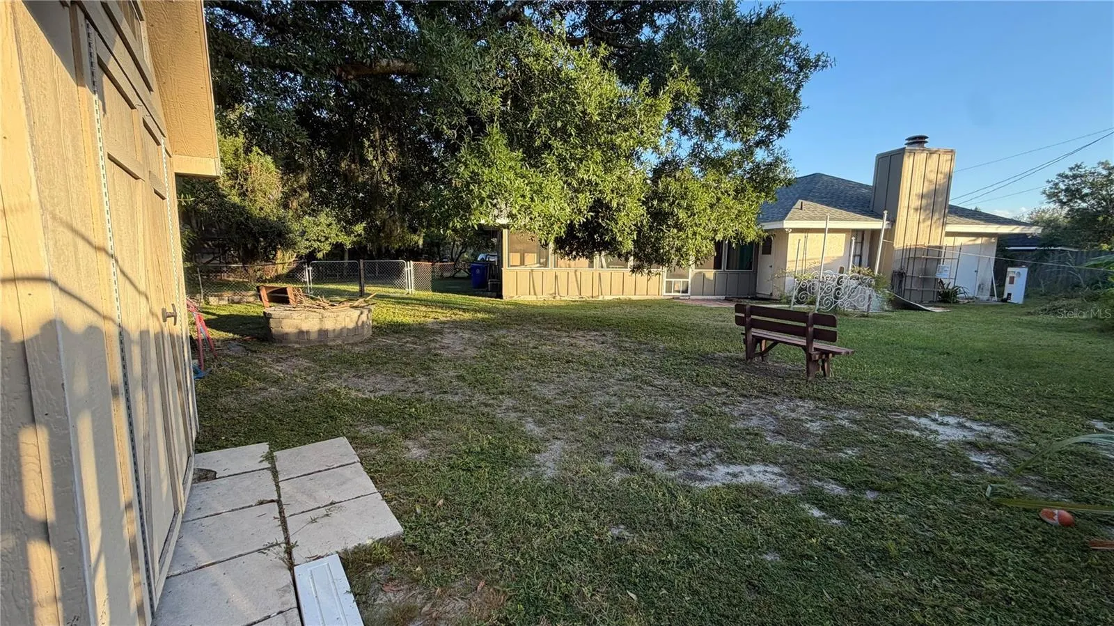 4404 S LAUREL POINTE DR