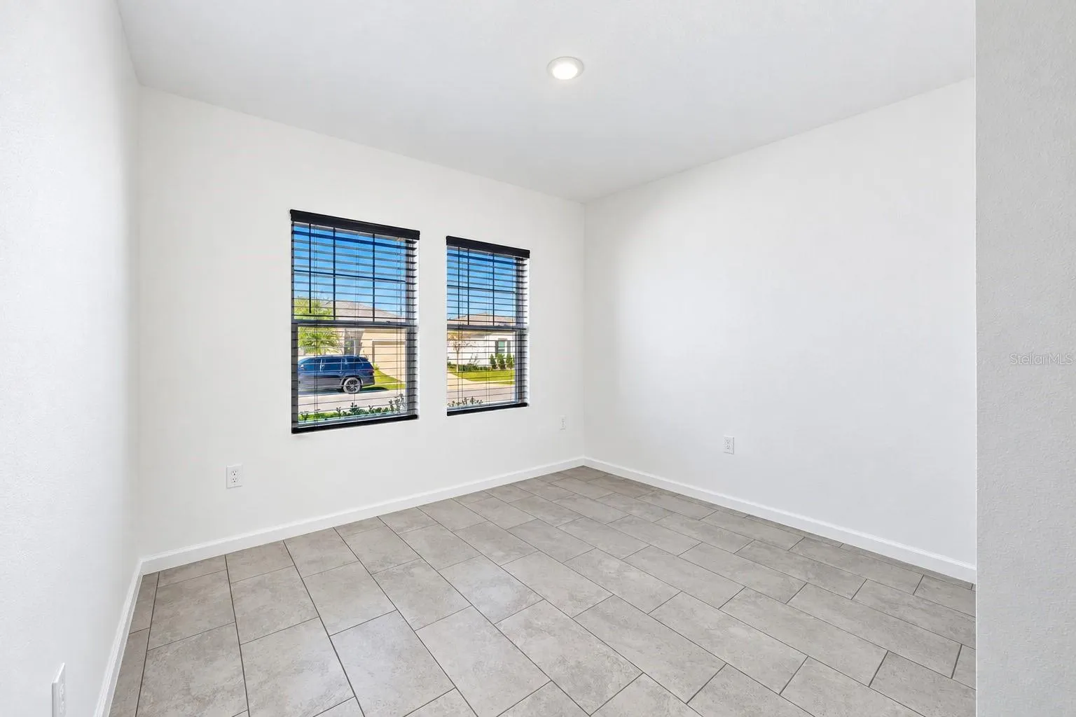 417 HENNEPIN LOOP