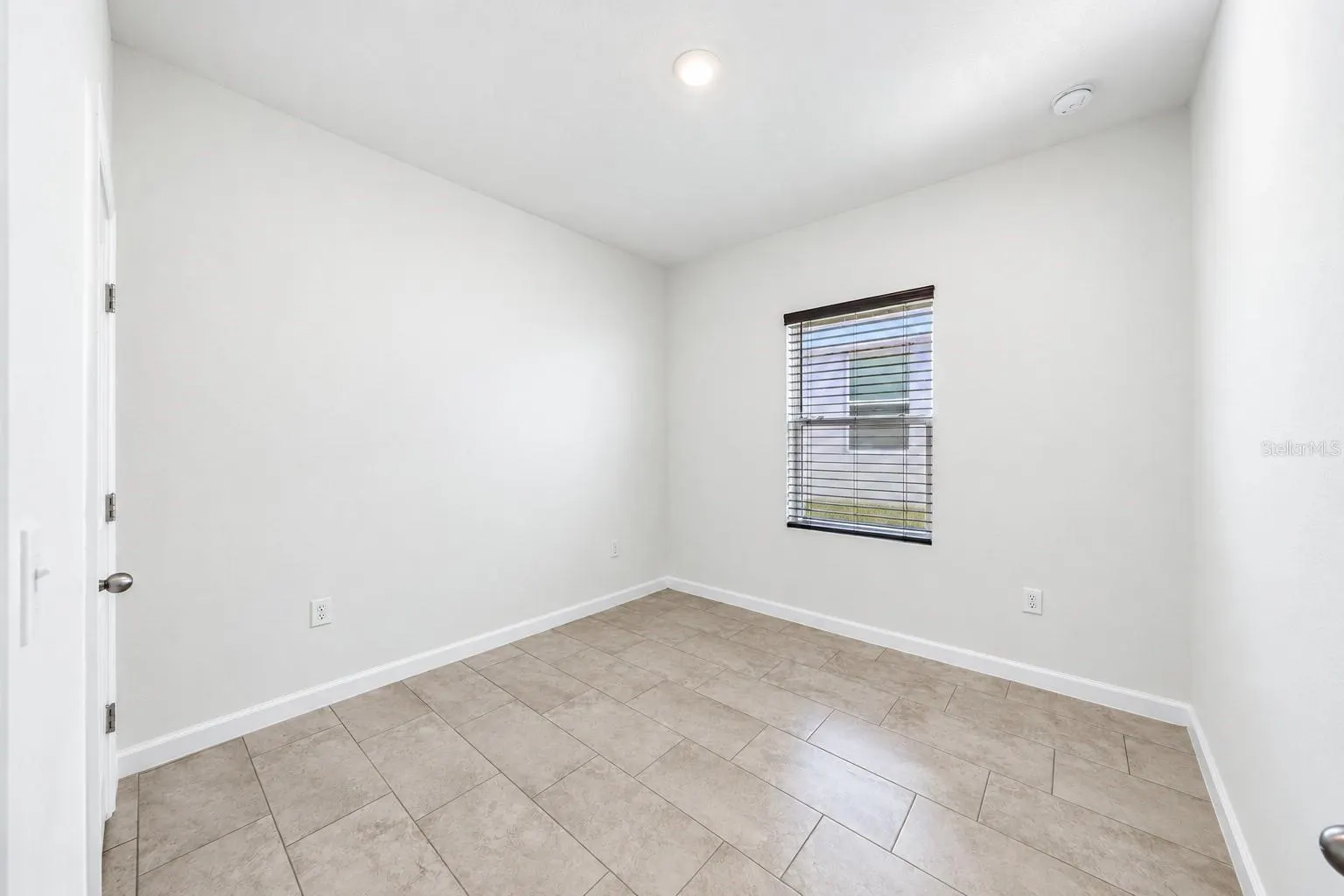 417 HENNEPIN LOOP