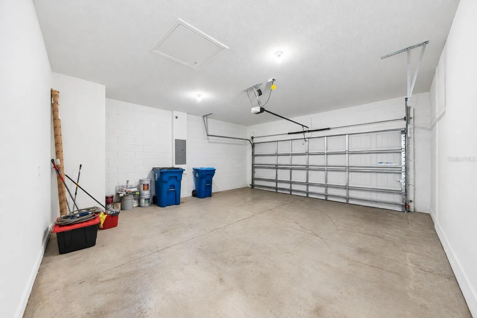417 HENNEPIN LOOP