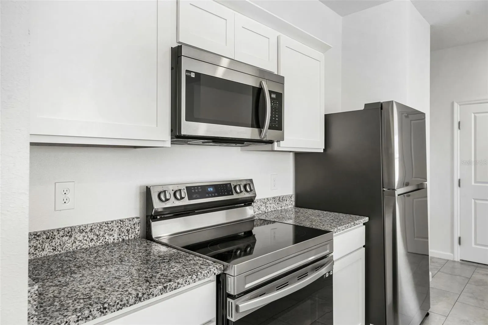 417 HENNEPIN LOOP