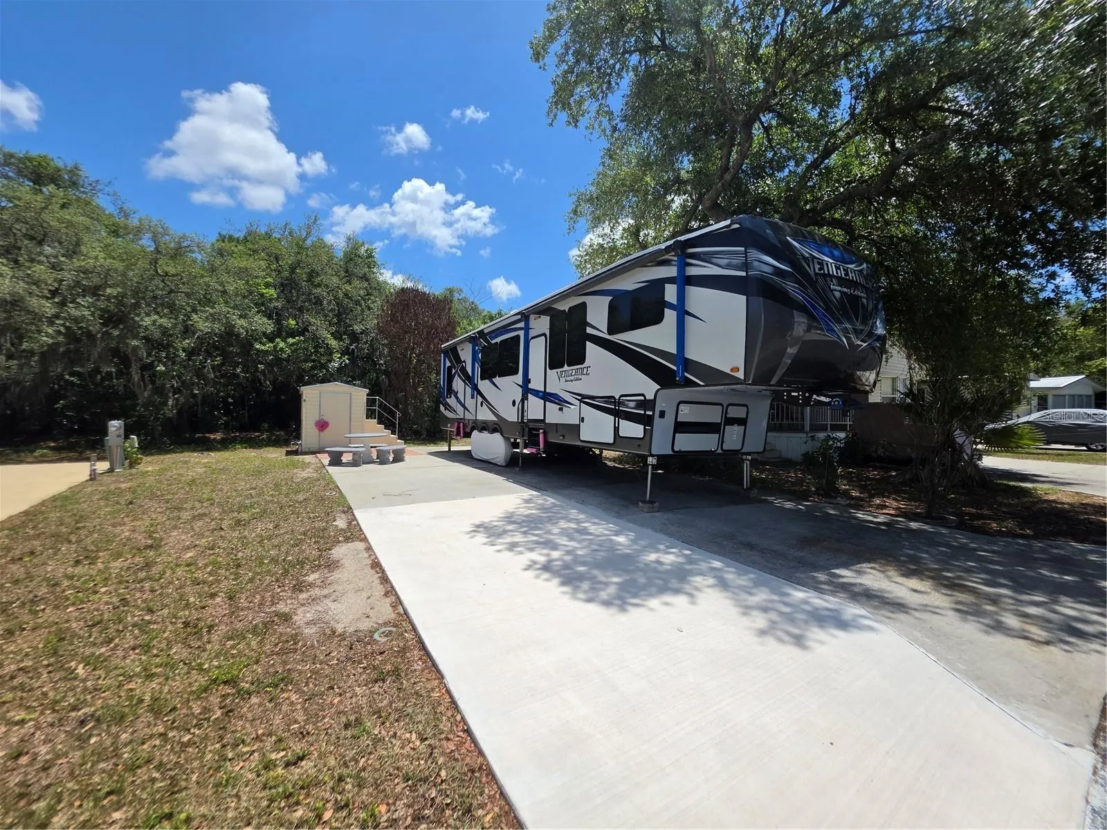 7371 INTERNATIONAL CIR