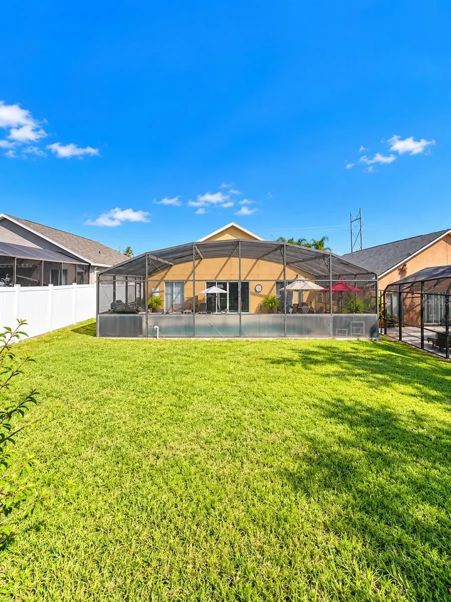 432 VIZCAY WAY