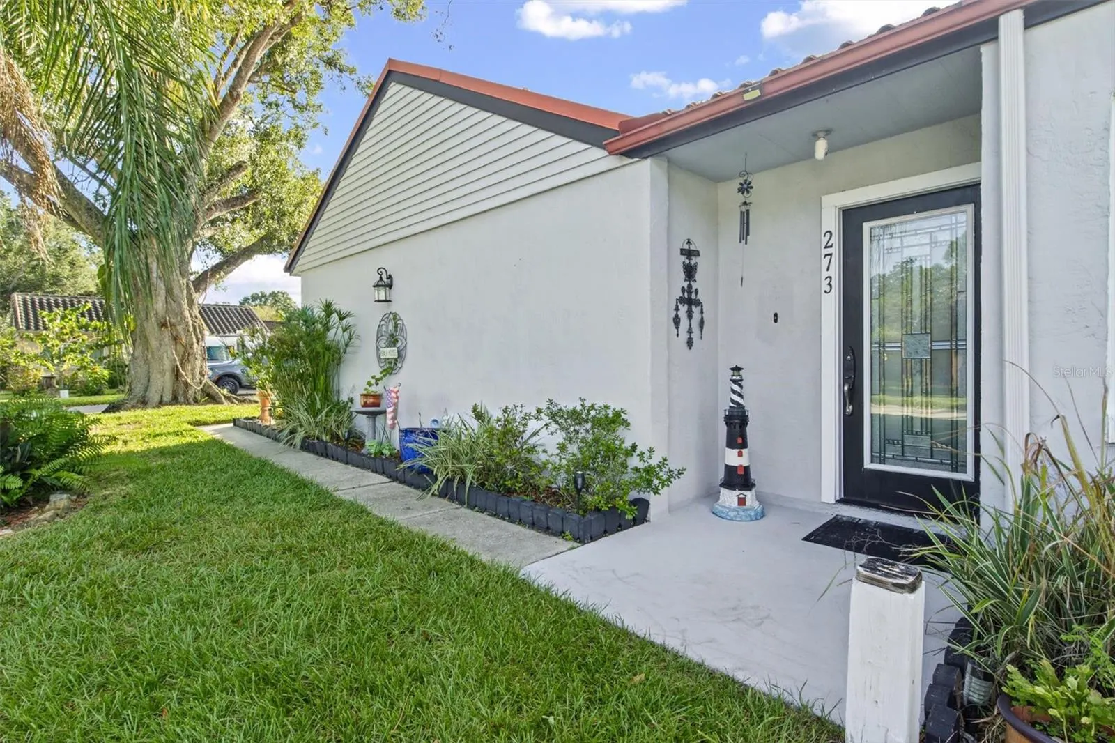 273 MARIPOSA ST
