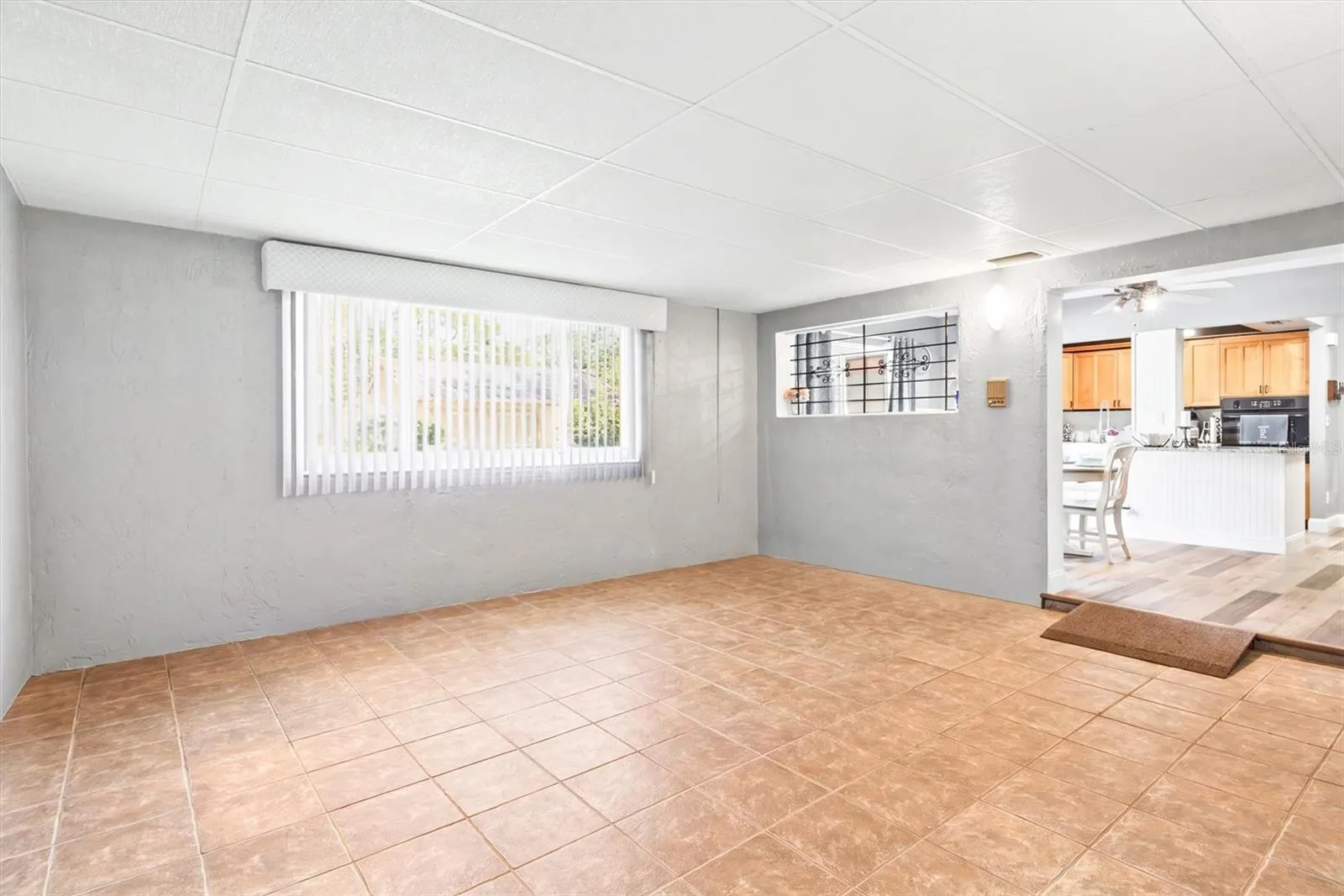 273 MARIPOSA ST