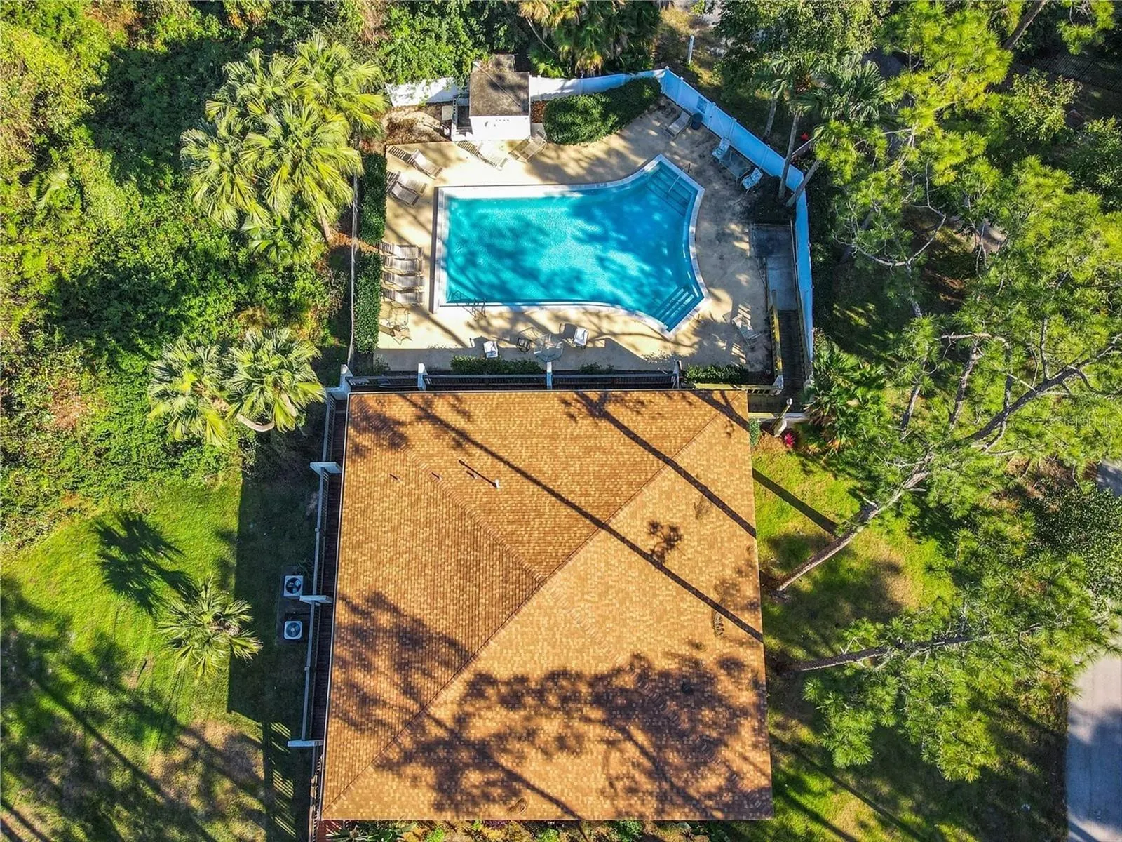 273 MARIPOSA ST