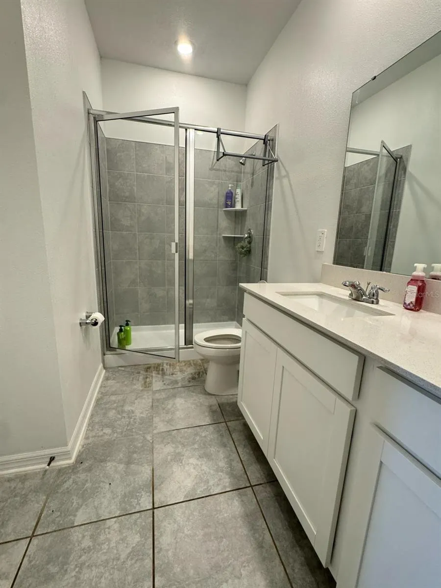 1236 TYLER LOOP