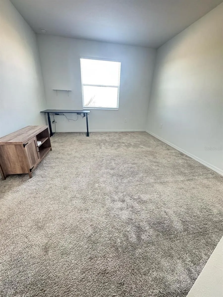 1236 TYLER LOOP