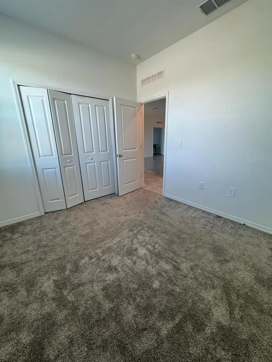 1236 TYLER LOOP