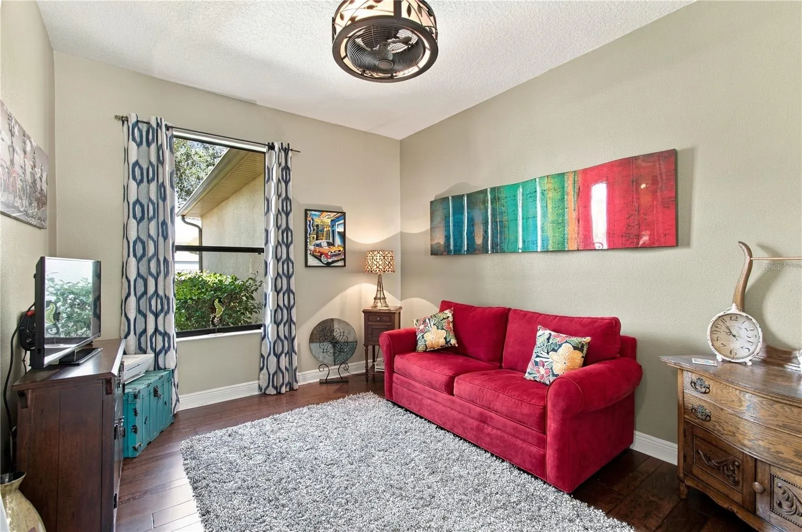 318 LA JOLLA LN
