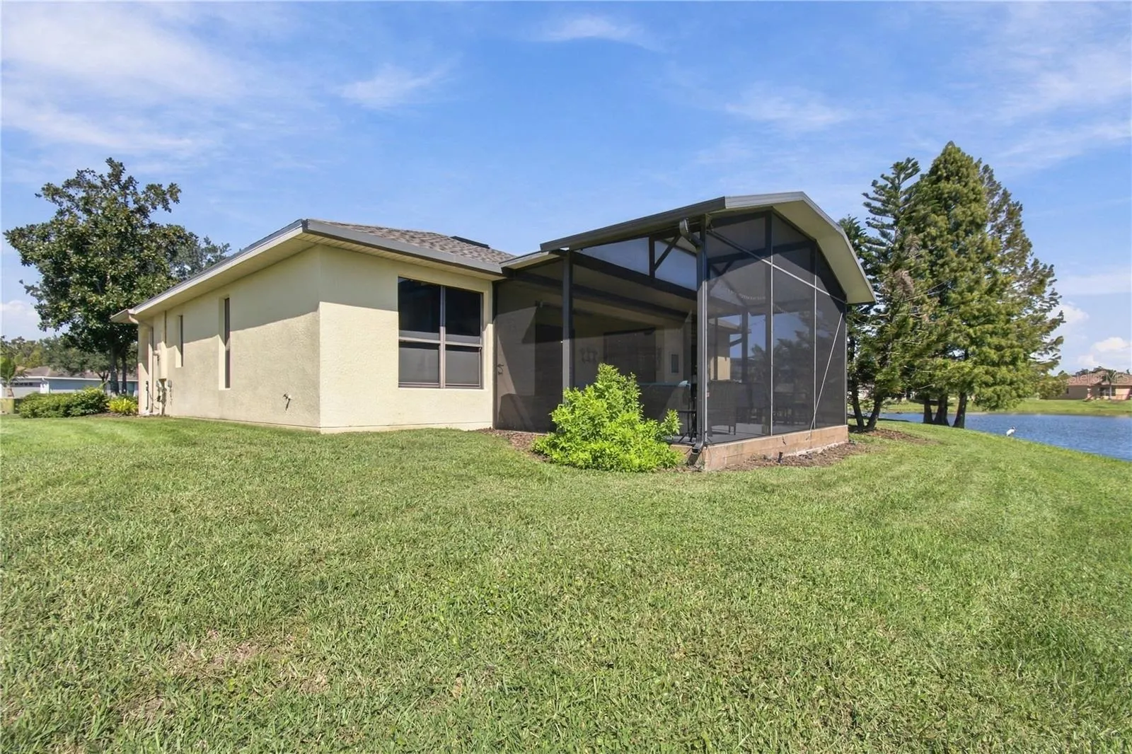 318 LA JOLLA LN