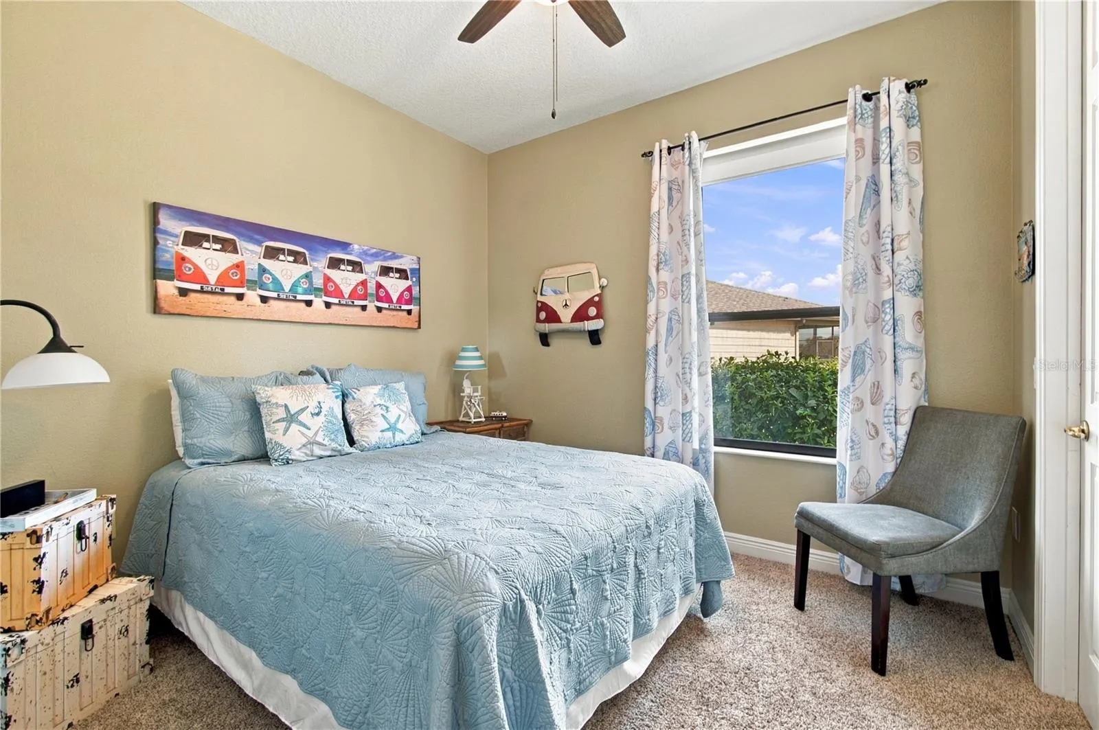 318 LA JOLLA LN