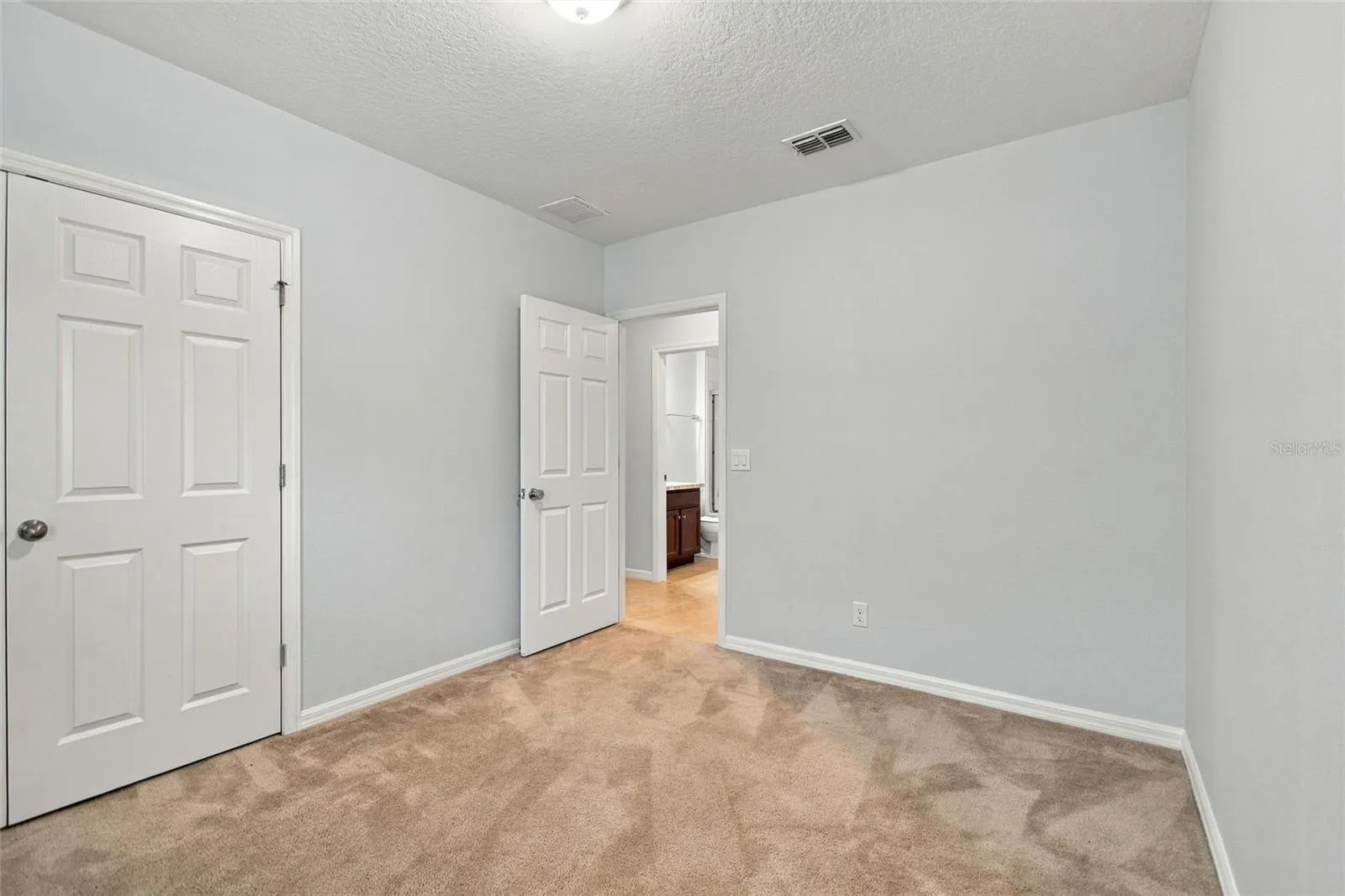 625 OGELTHORPE DR