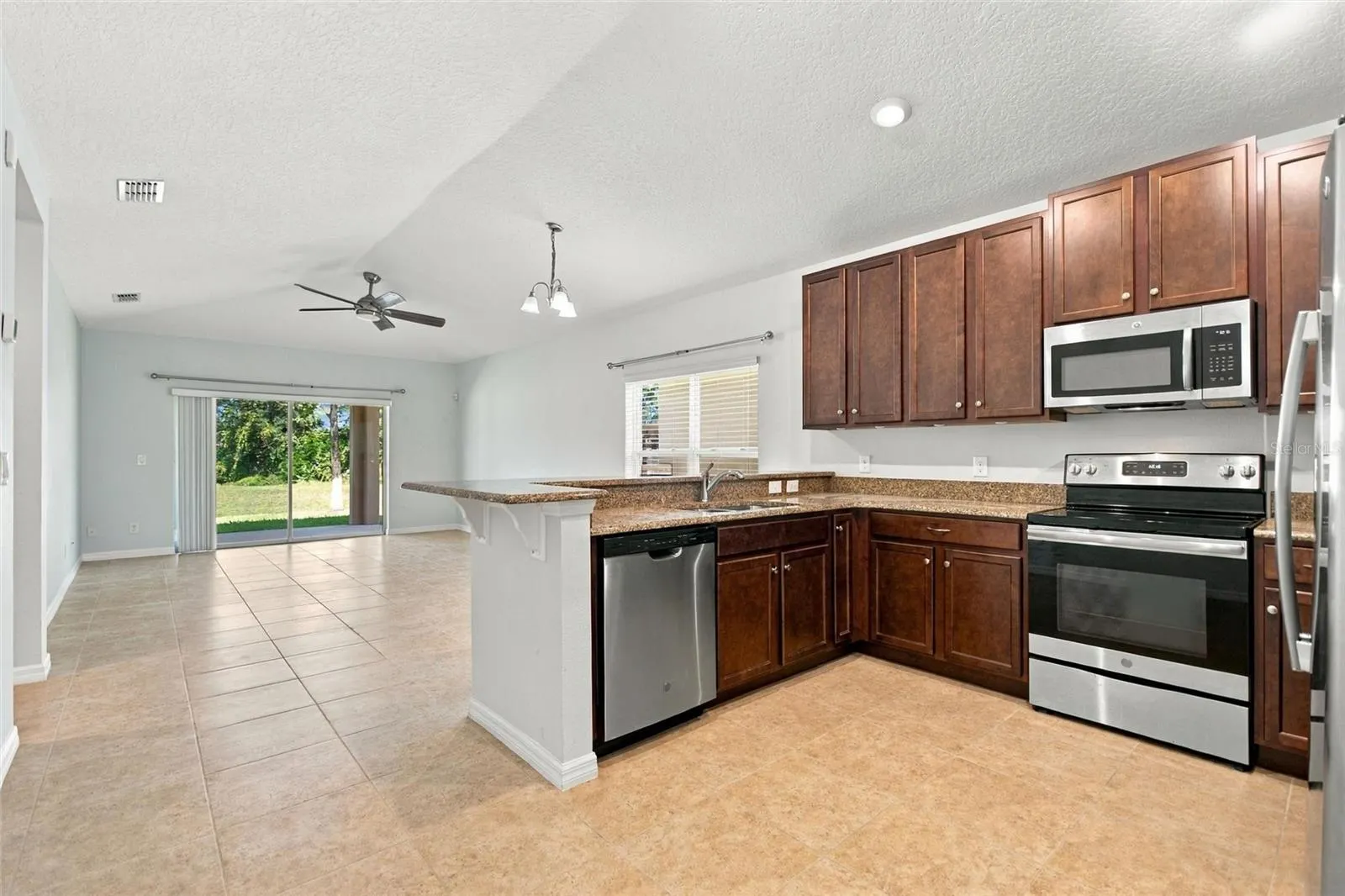 625 OGELTHORPE DR