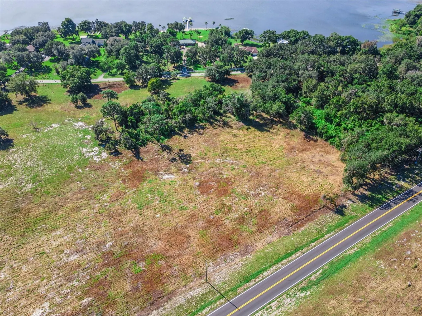 742 N LAKE REEDY BLVD