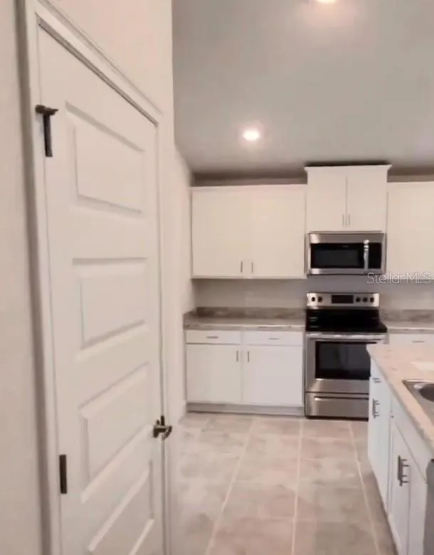 583 JETT LN