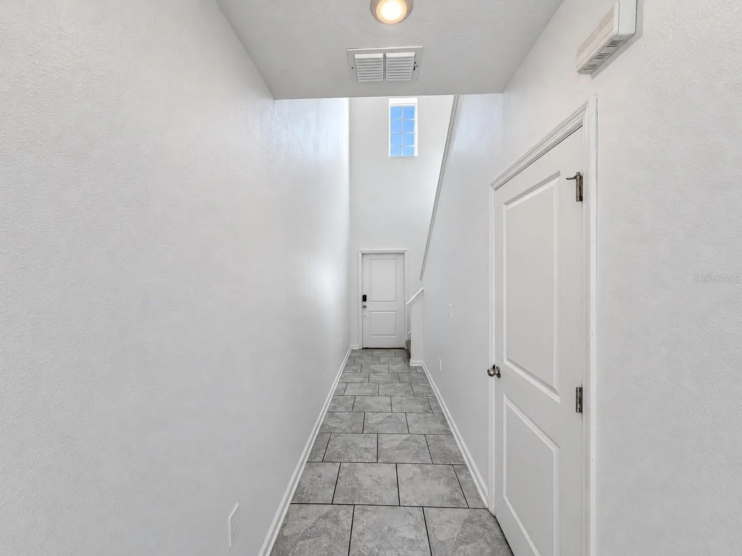 441 SANDBAR LN