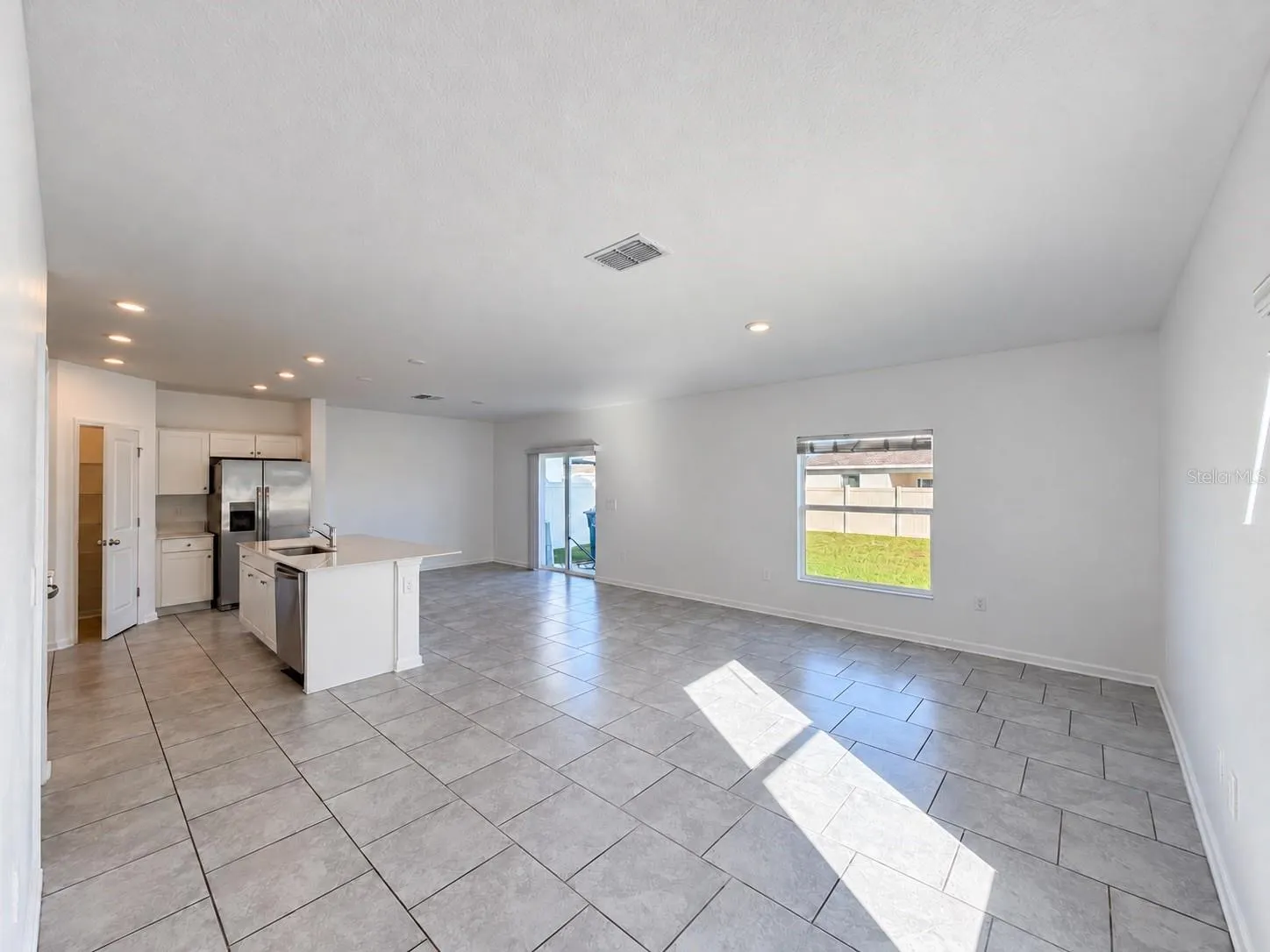 441 SANDBAR LN