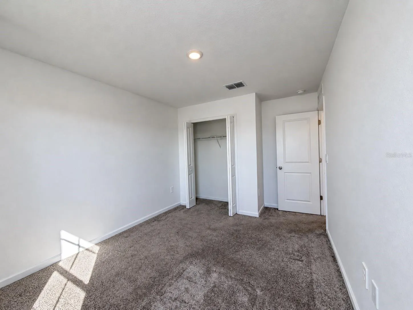 441 SANDBAR LN