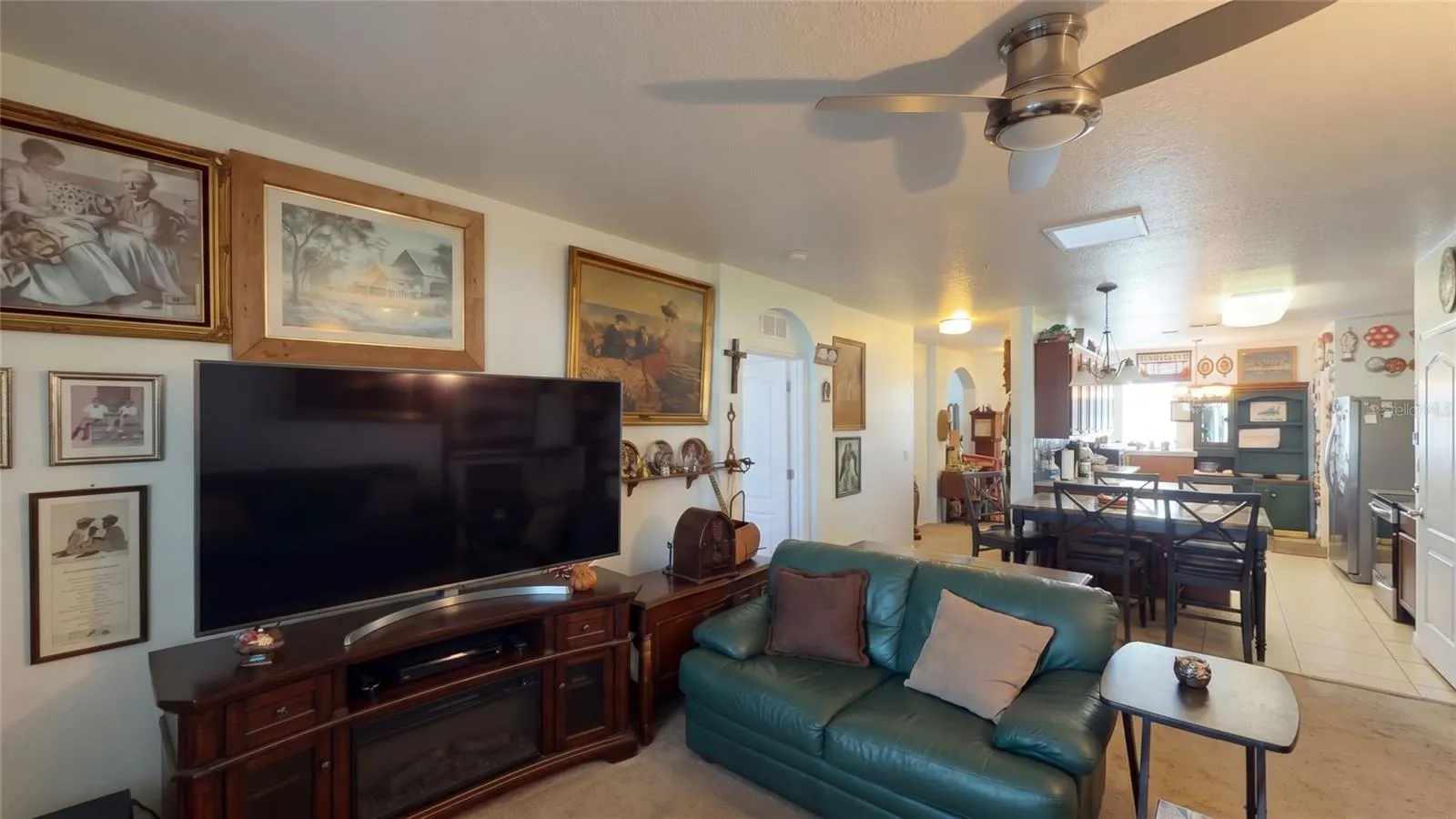 1819 VAN GOGH DR