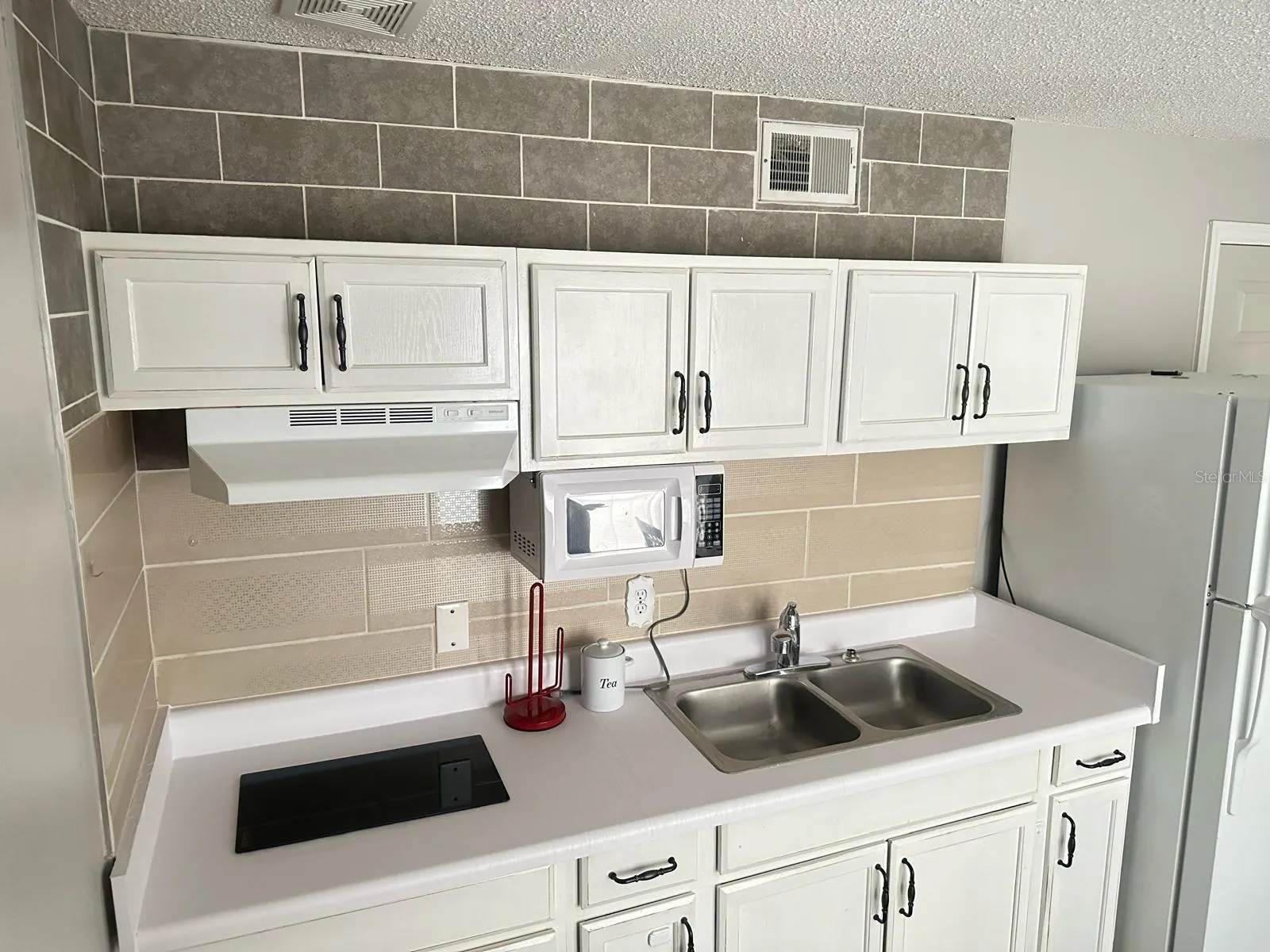 301 ALEGRIANO CT