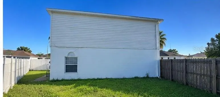 301 ALEGRIANO CT