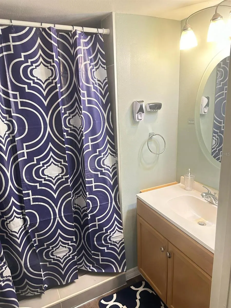 301 ALEGRIANO CT