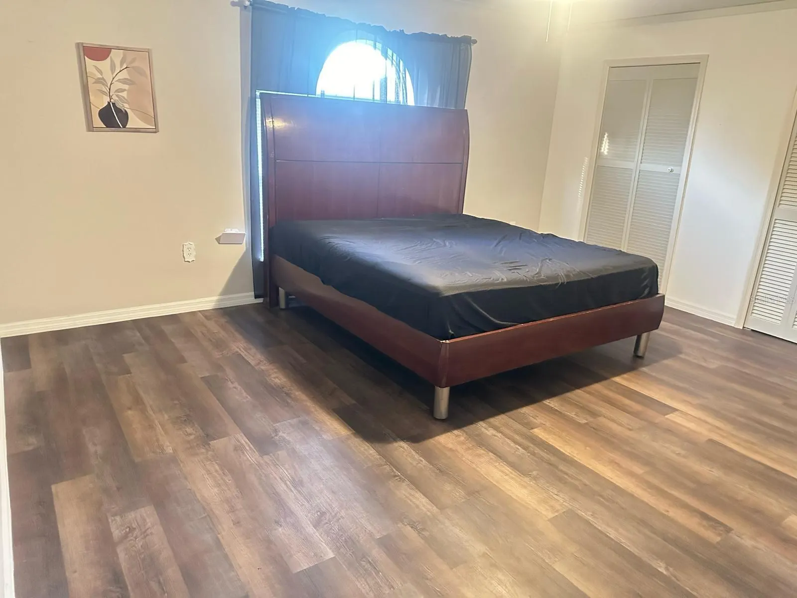 301 ALEGRIANO CT