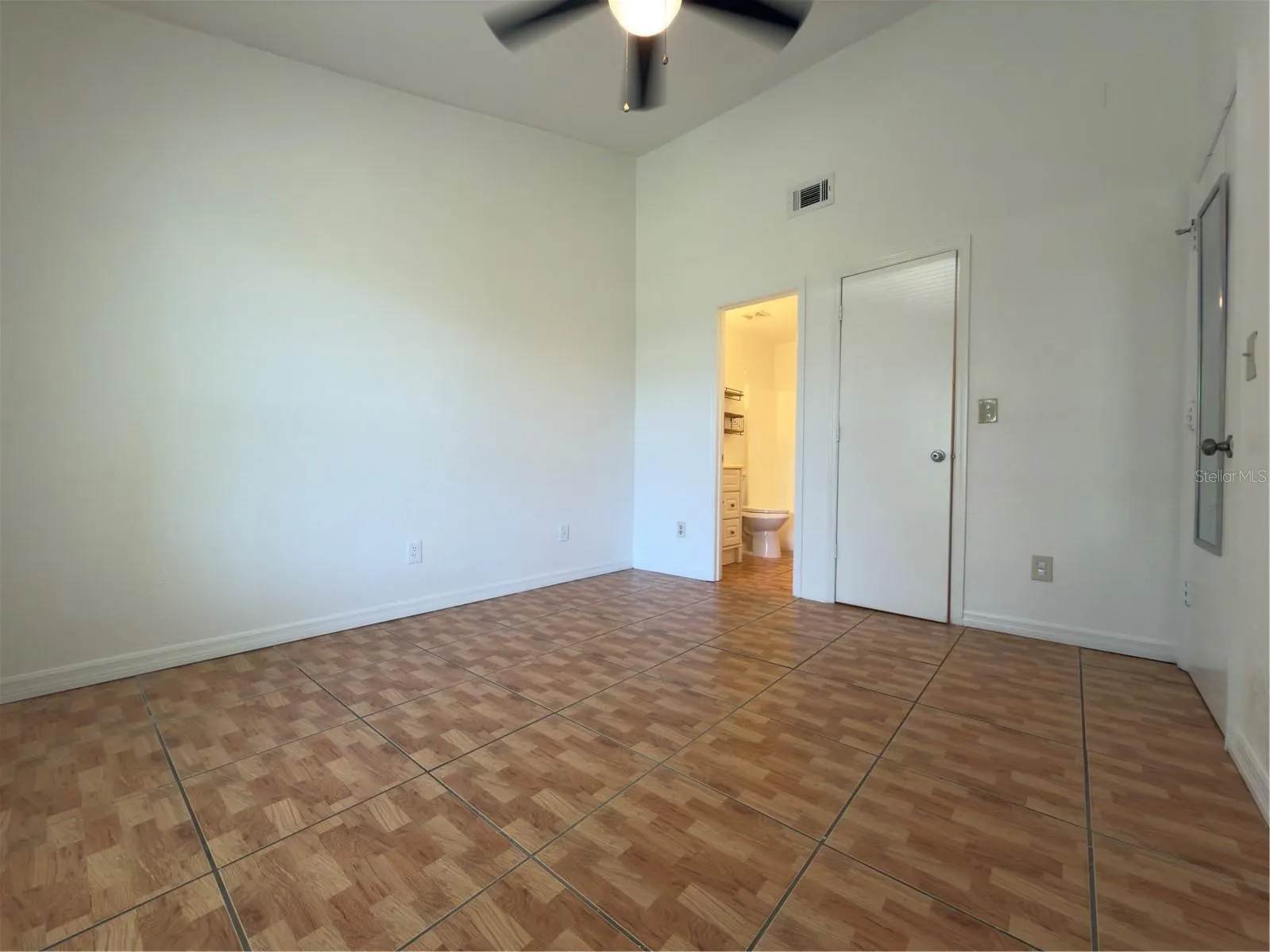 3136 ENCLAVE CT