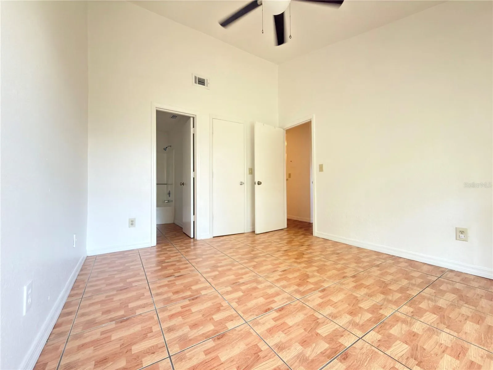 3136 ENCLAVE CT