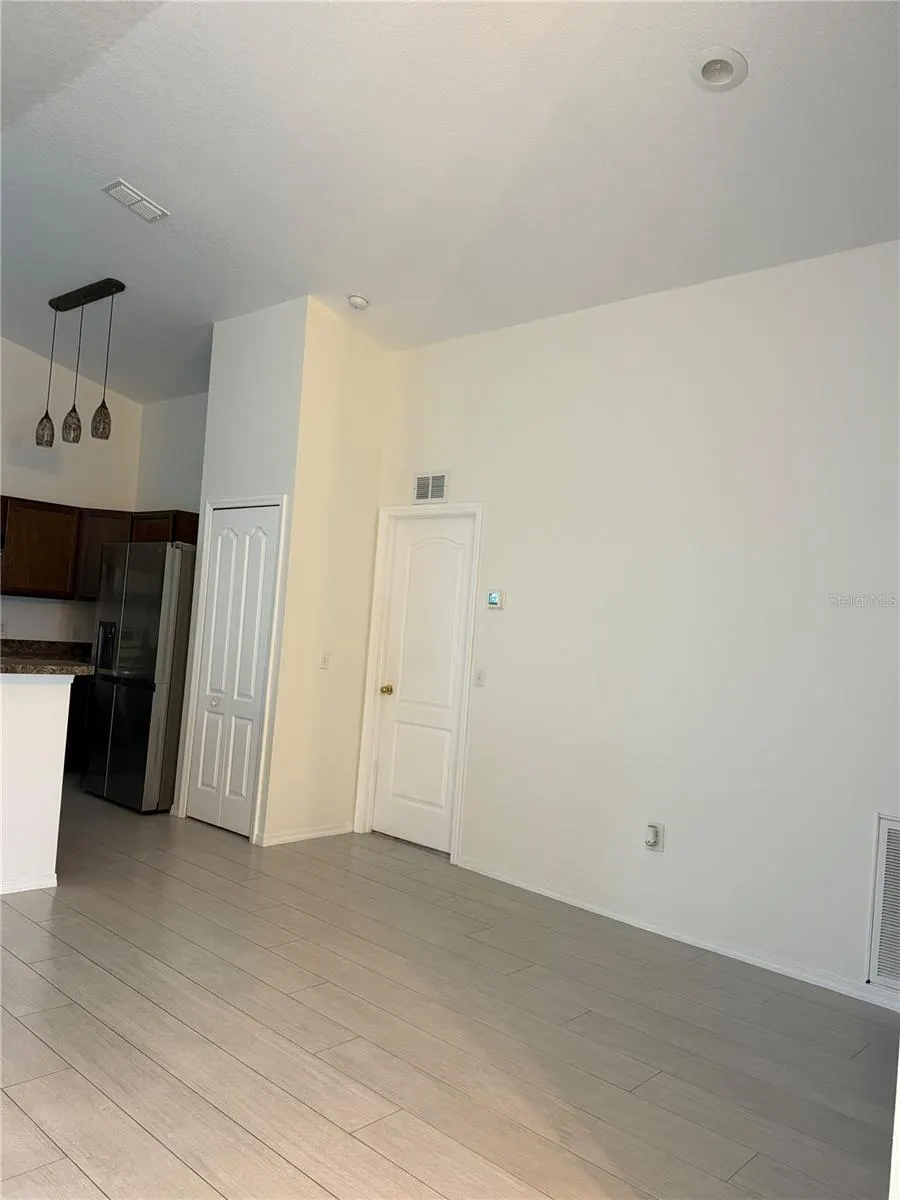 4248 DINNER LAKE ST