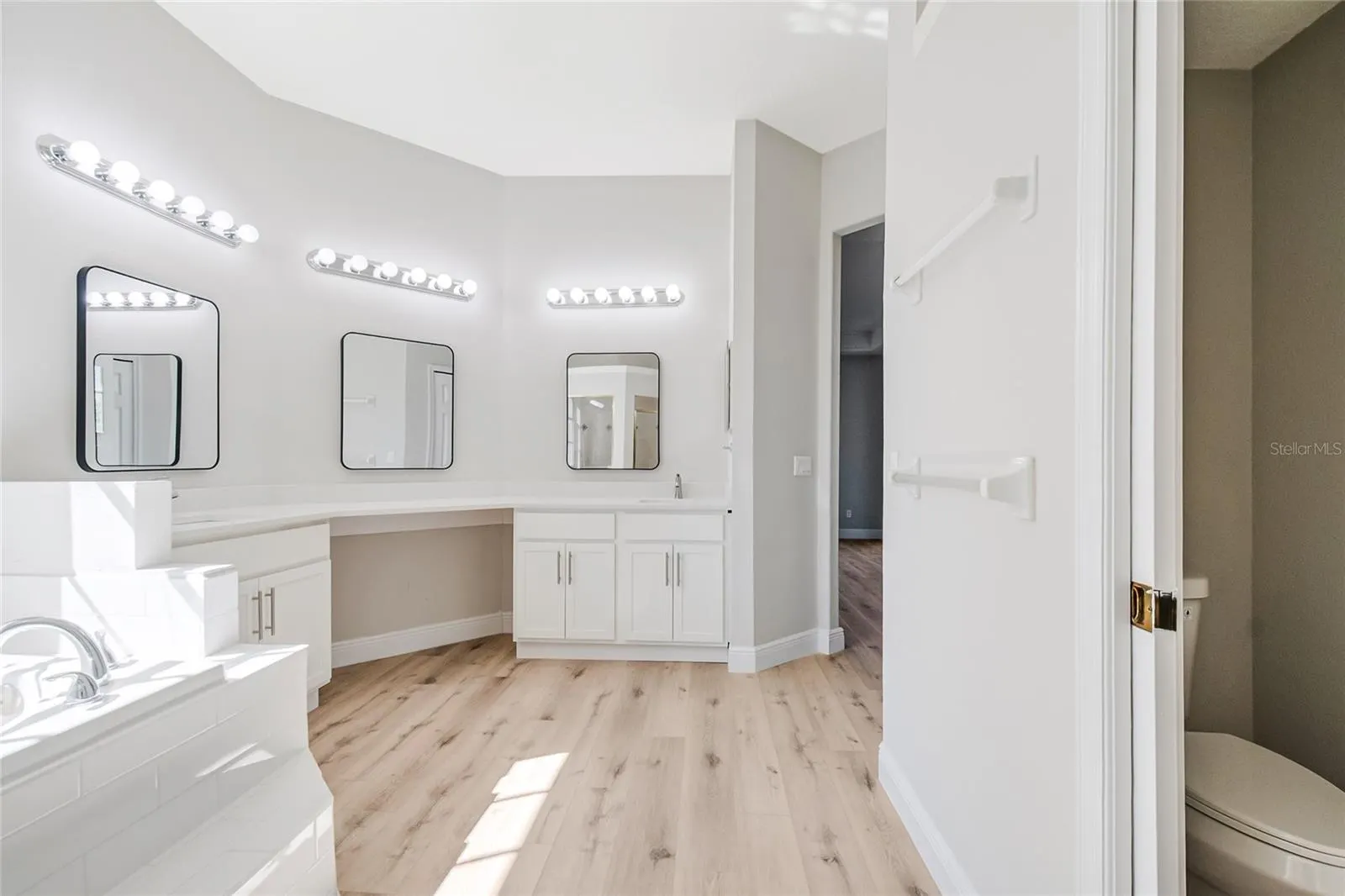 11614 LAKE KATHERINE CIR