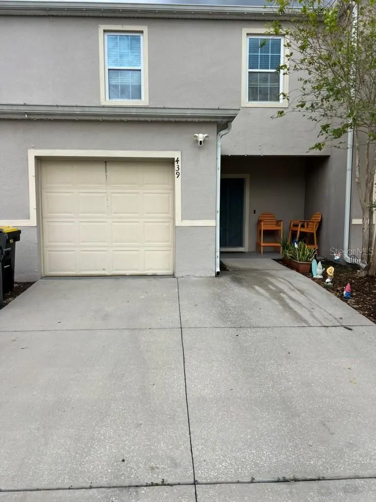 439 ARBOR LAKES DR