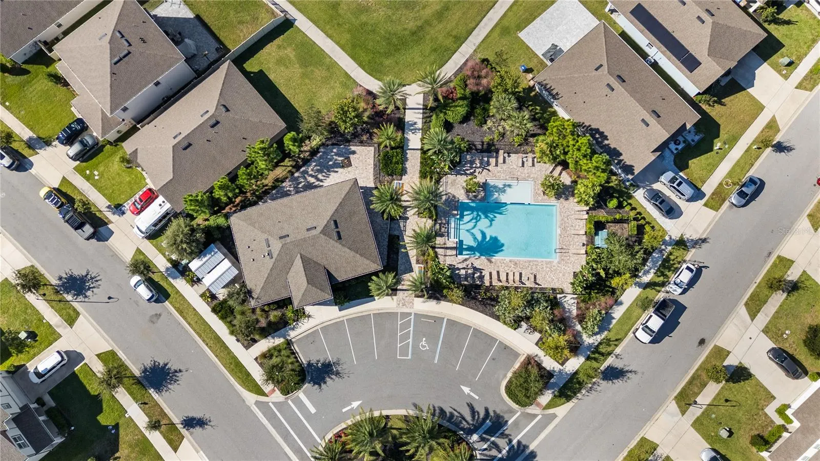 5565 WINONA DR