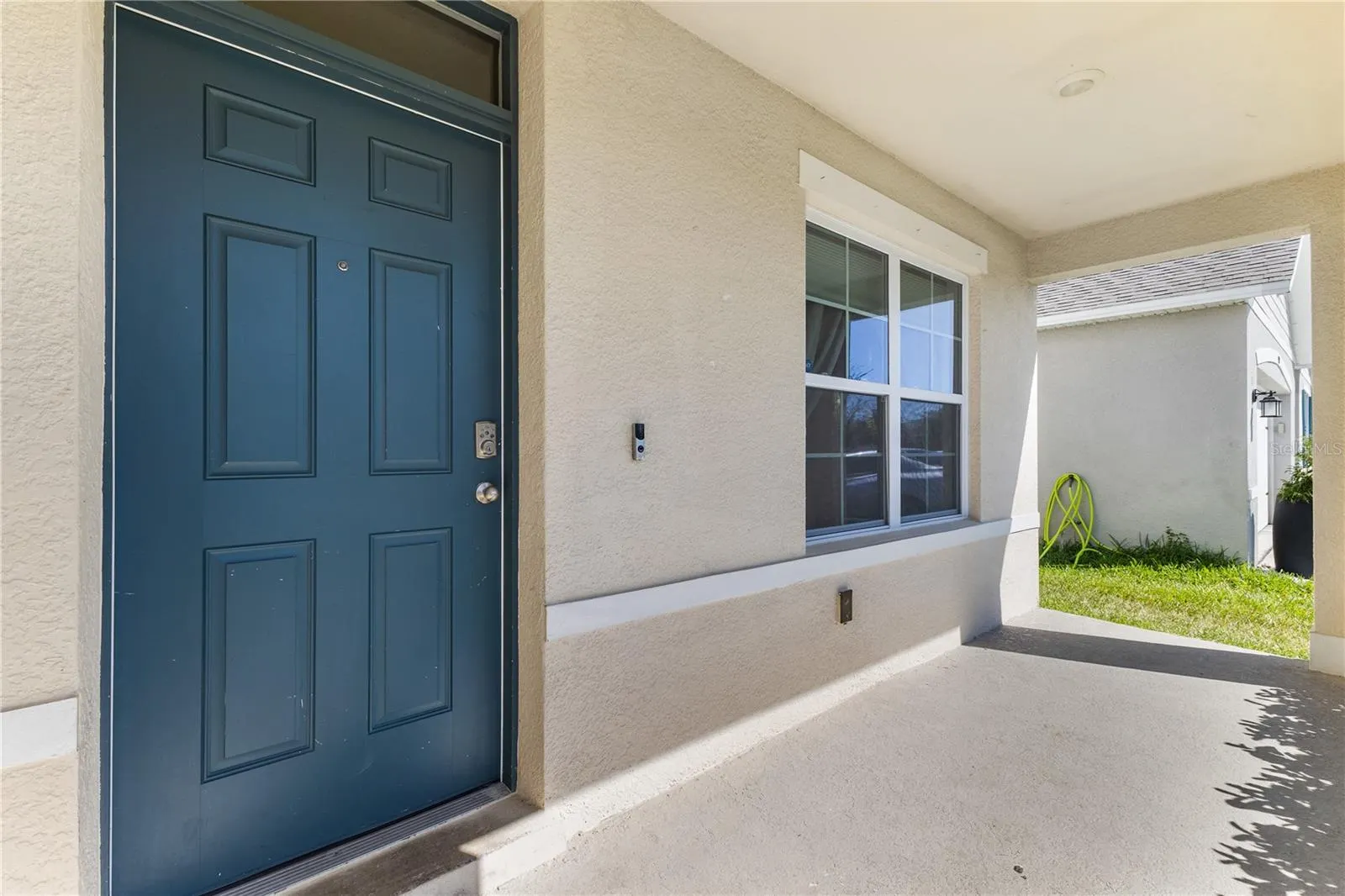 5565 WINONA DR