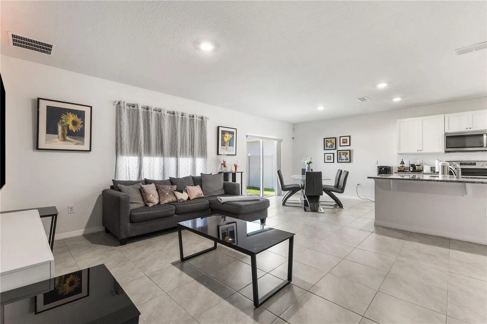 5565 WINONA DR