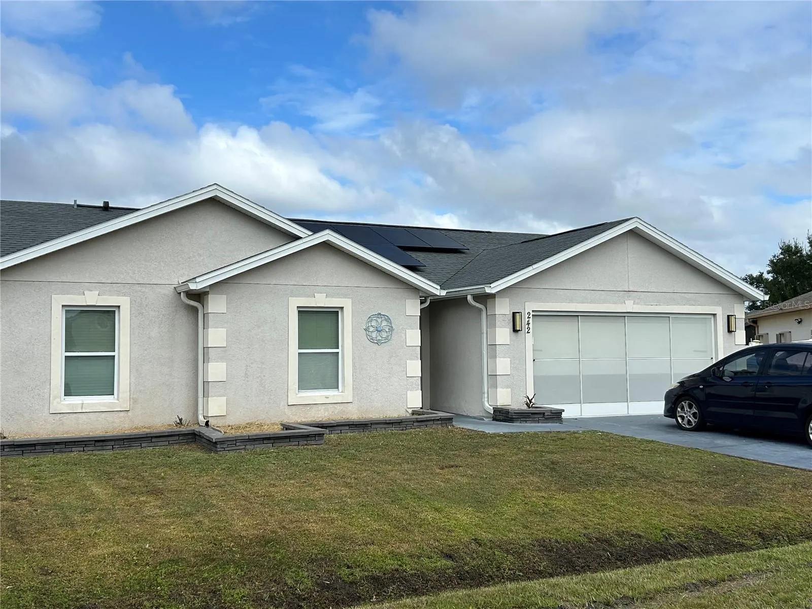 242 ABBOTSBURY DR