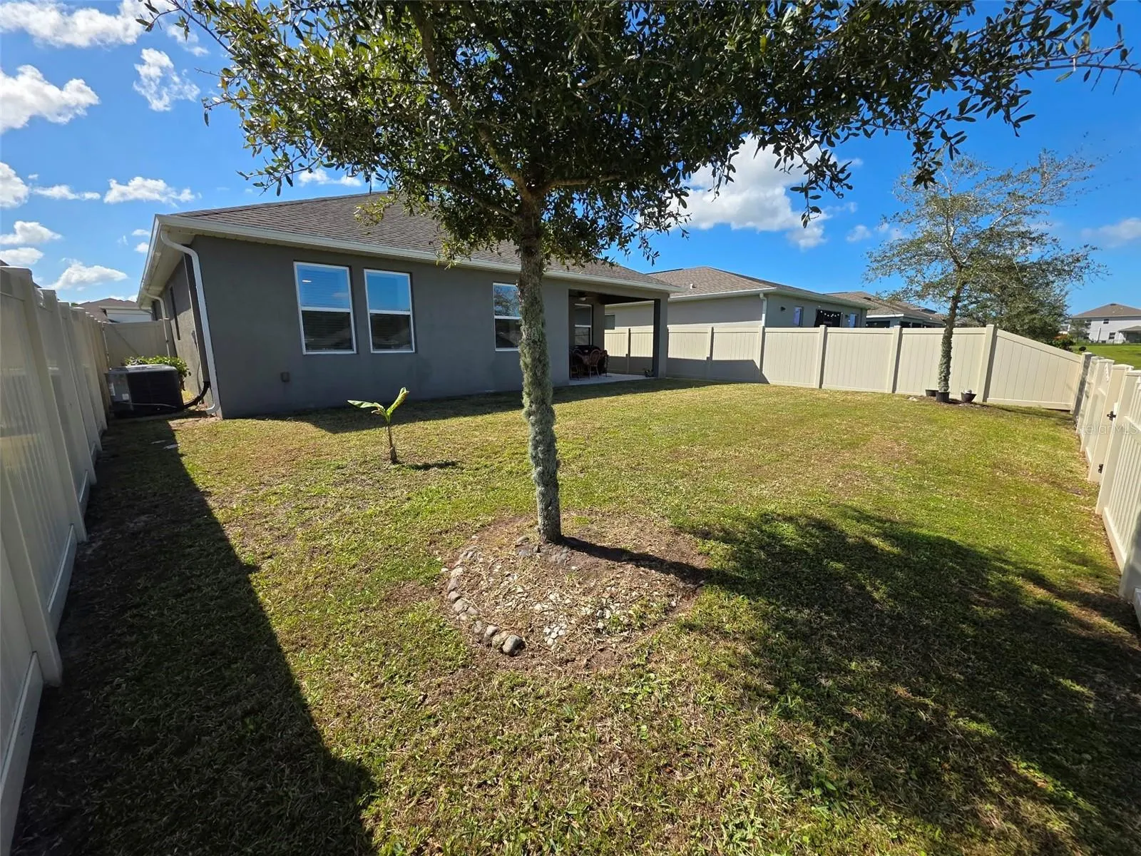 5322 AMERSHAM LN