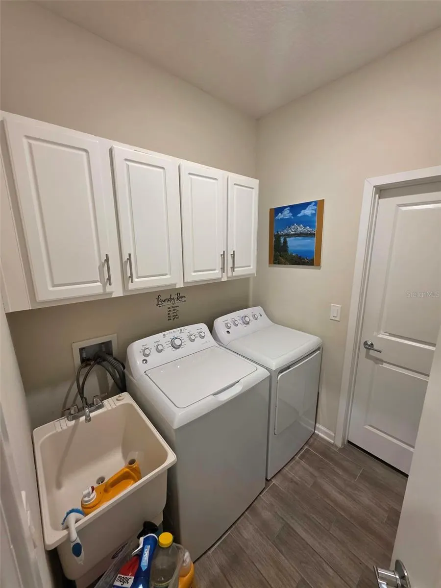 5322 AMERSHAM LN