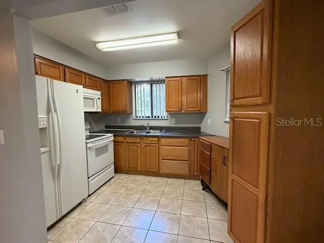 1873 FOXHALL CIR #1873 #1873