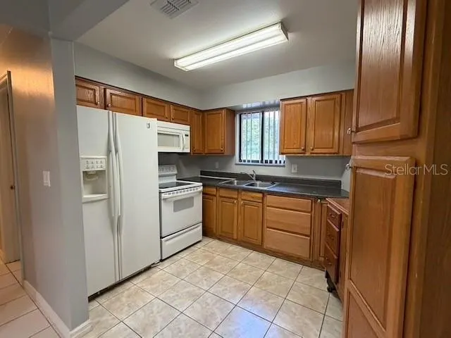 1873 FOXHALL CIR #1873 #1873