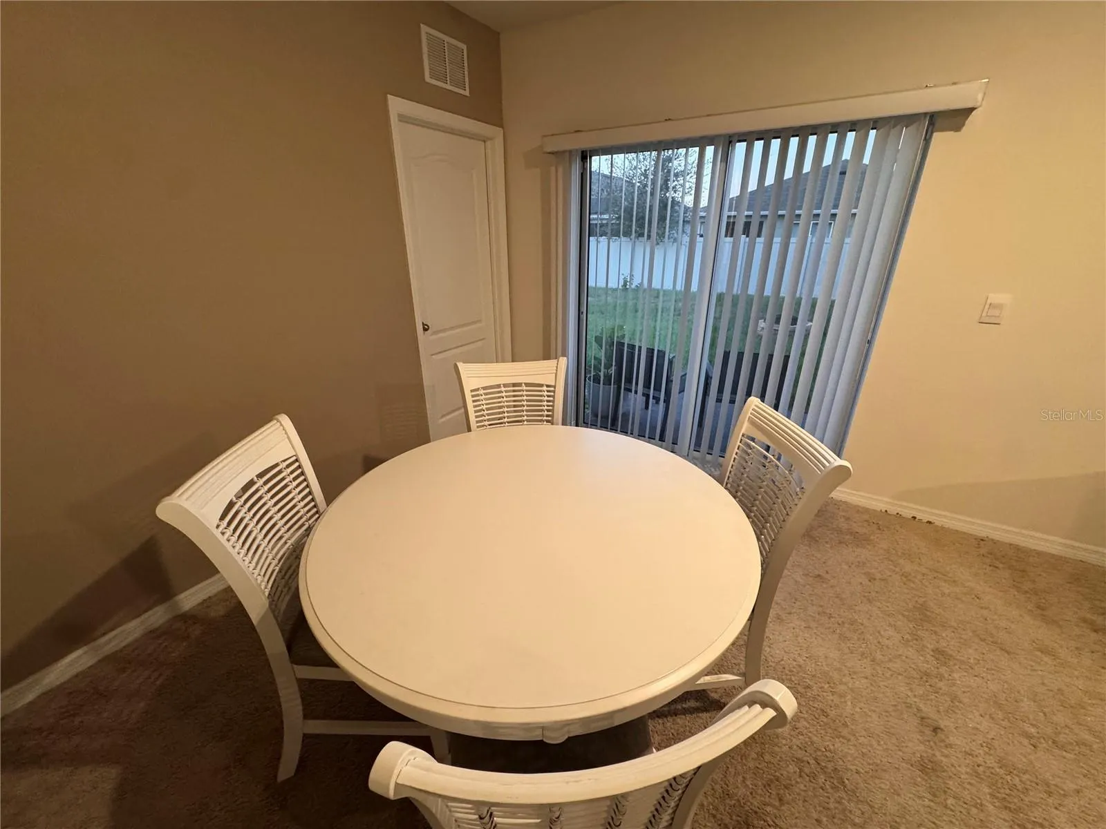 391 BOARDWALK AVE