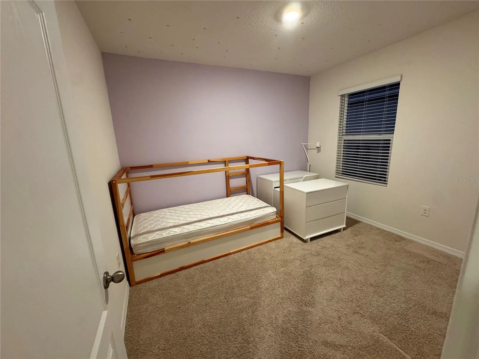 391 BOARDWALK AVE